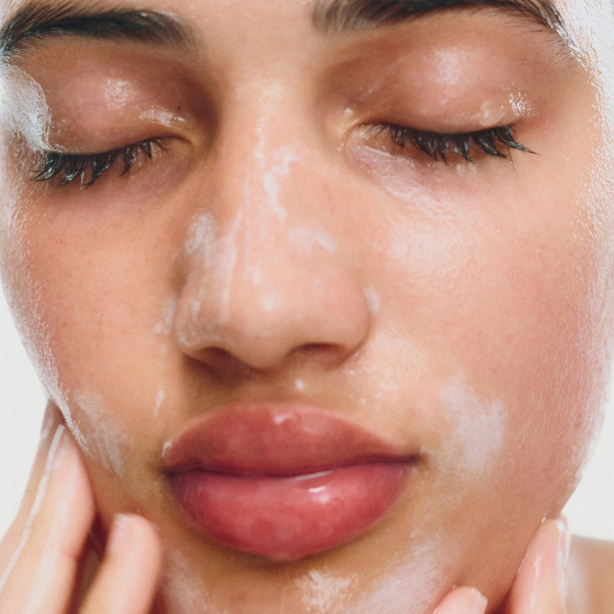 Illuminating Oil Cleanser